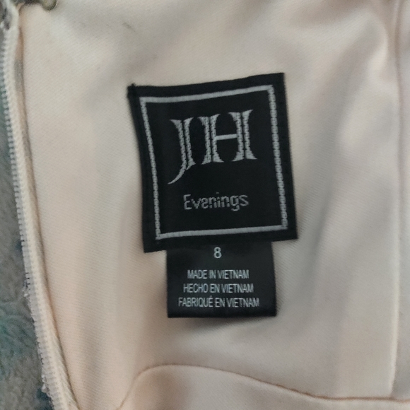 JH Evenings Formal Dress size 8 - Picture 3 of 4
